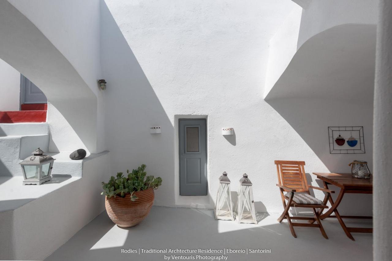Rodies Traditional House Emporio  Екстериор снимка