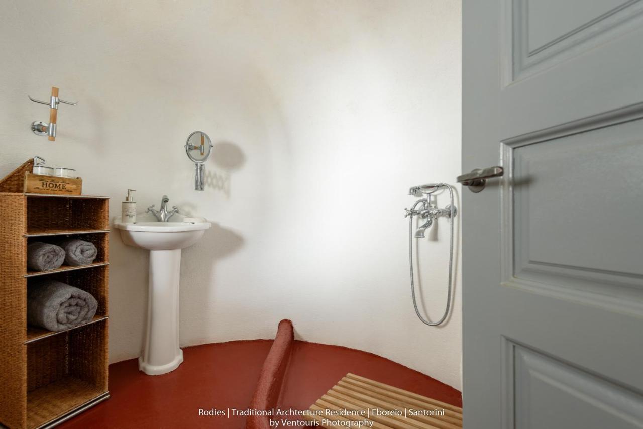 Rodies Traditional House Emporio  Екстериор снимка